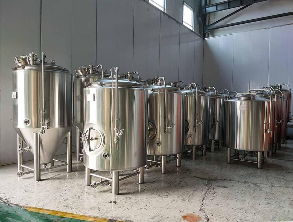 <b>Bright beer tank in a micro brewery</b>